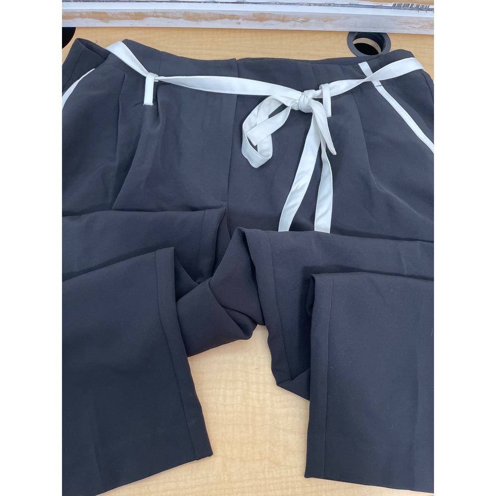 New York & Company Black White Stripe Tie Belt Dress Pants Size 20 Tapered Leg
